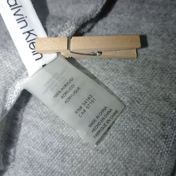 Large Logo Calvin Klein Knit Scarf Gray Acrylic Wrap Shawl Oversize Versatile - Picture 3 of 10